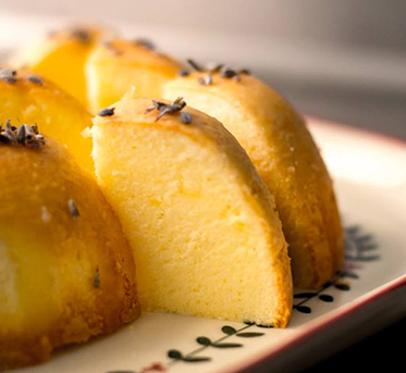 Buttercake à la lavande et Vanille Bleue — Escale Bleue