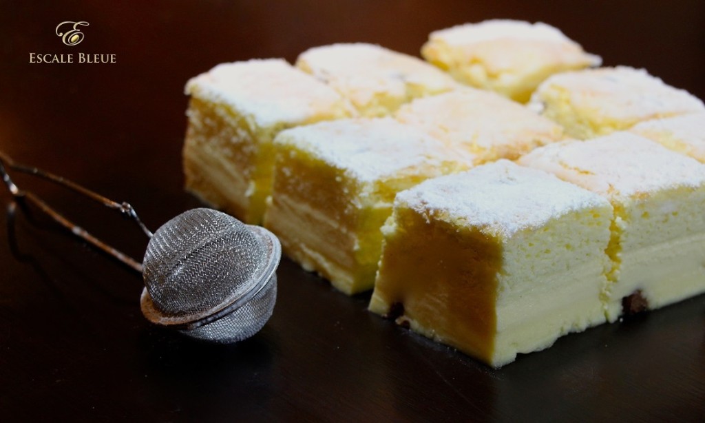 Gâteau magique Vanille Bleue — entier