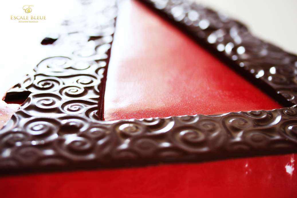 Bûche Berry Christmas Vanille Bleue — vue sapin