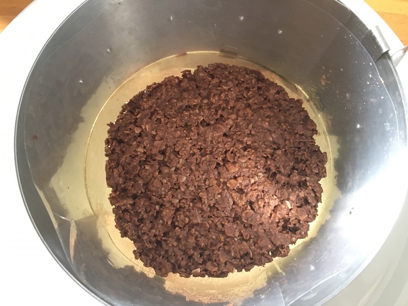 Assemblage — finition feuille d'or