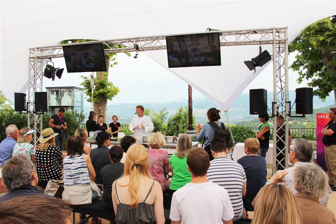 Étoiles de Mougins — ambiance