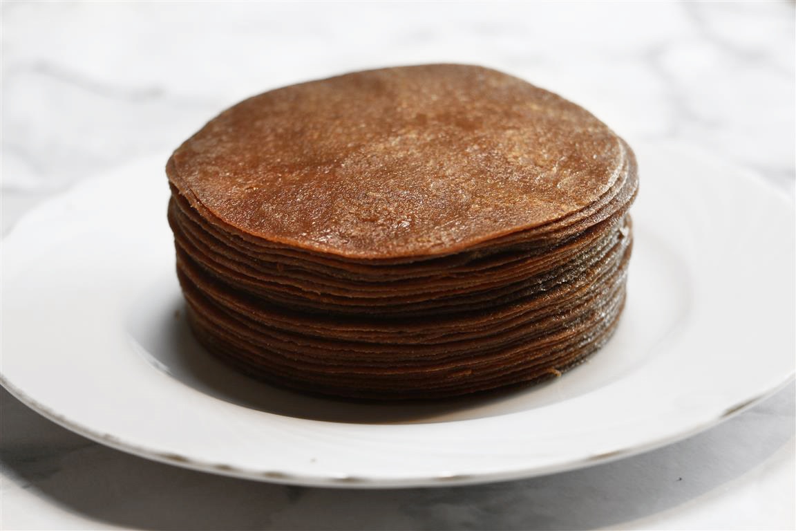 Crêpecake — décoration bananes caramélisées
