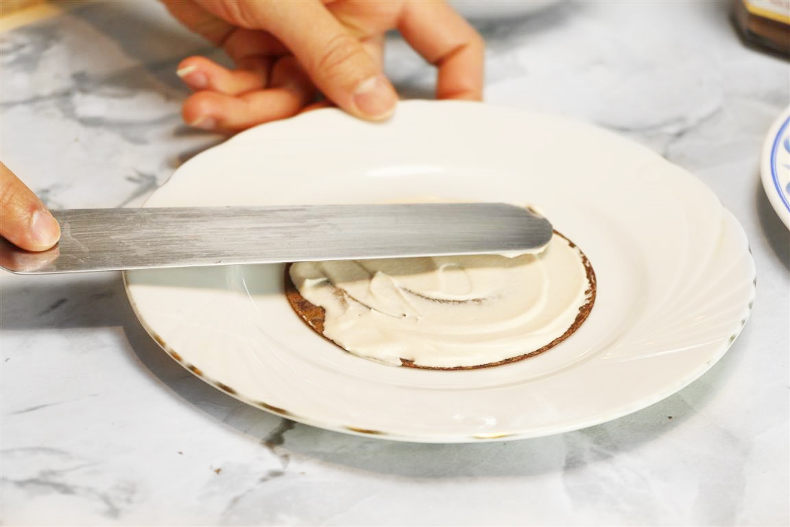 Crêpecake — rosette crème fouettée