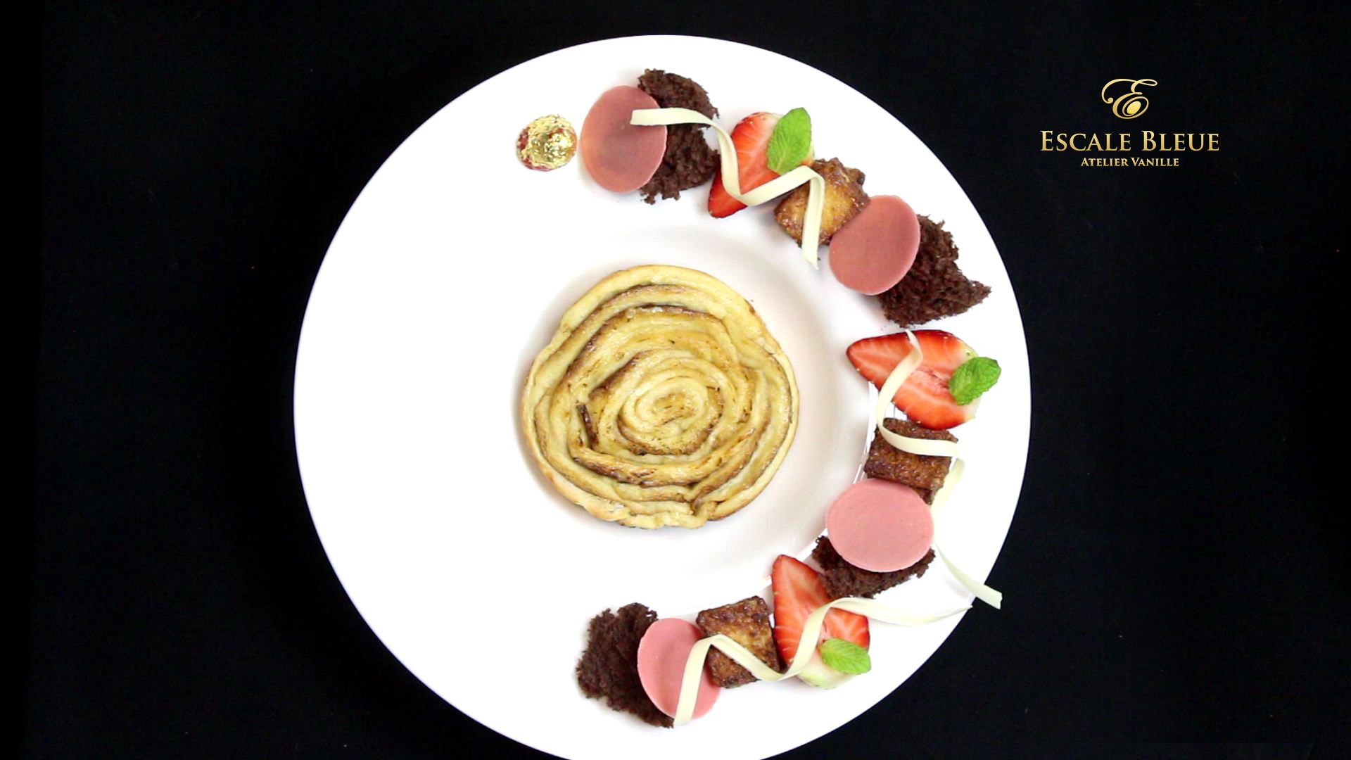 Gâteau de pain perdu Vanille Bleue — sortie du four