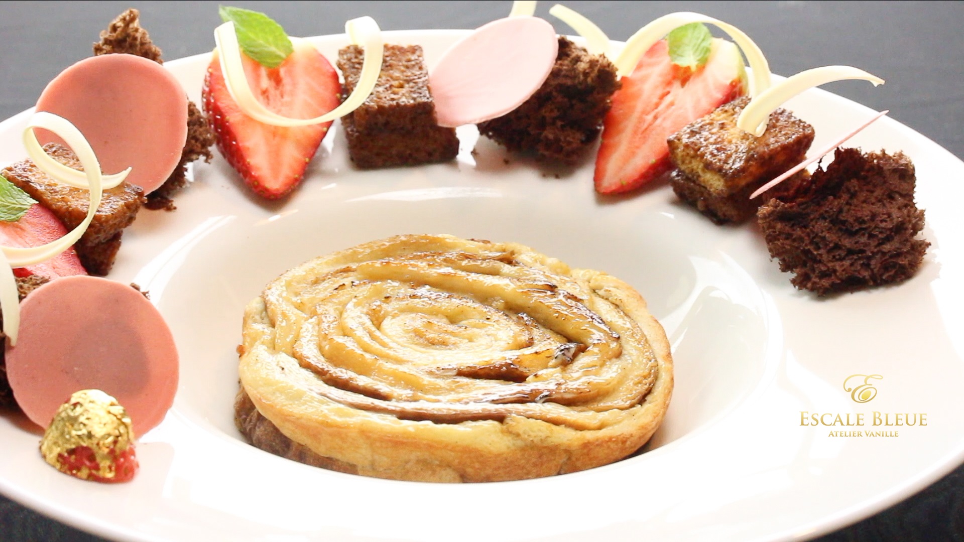 Gâteau de pain perdu Vanille Bleue — présentation finale