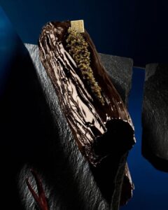 Buche or noir fauchon paris Bûche Or Noir à la Vanille Bleue, Fauchon Paris